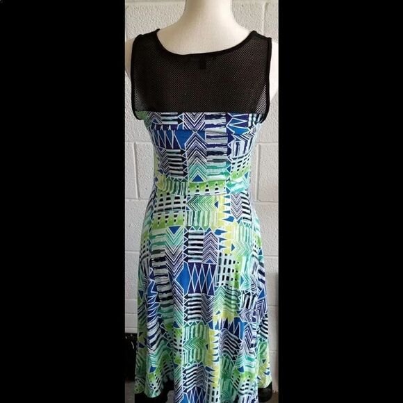 Neon mesh geometric short sleeve maxi dress - Picture 3 of 6